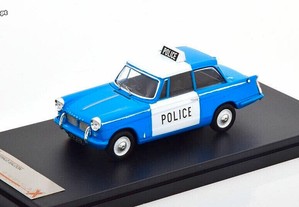 Premium-X 1/43 Triumph Herald UK Police