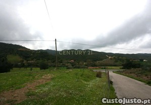 Terreno urbano na zona de Ribeira de Odelouca, freguesia São Barnabé.