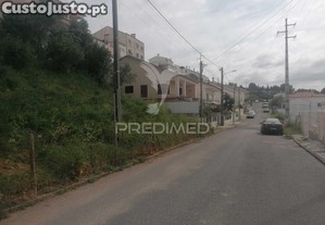 Terreno urbano em alverca