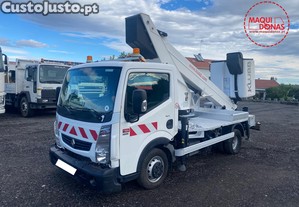 Renault Maxity 130 DTI c/ Plataforma