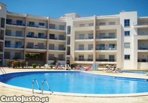 T1 p/ ferias c/ piscinas e jardim