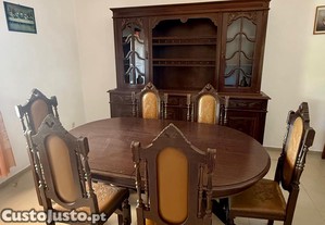 Aparador mesa extensivel com 6 cadeiras