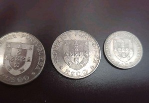 Kit de três moedas comemorativas