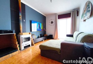 Apartamento T3 em Darque de 77,5 m²