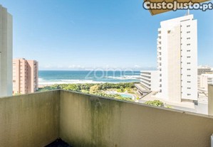 Apartamento T2 Renovado Na 1.ª Linha De Mar -...