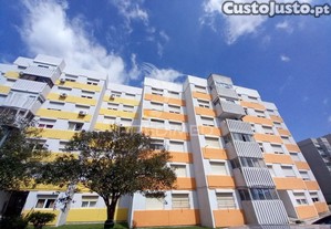 Apartamento t3 barreiro-stºantonio charneca-remodelado