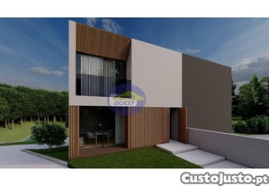 Moradia De Luxo Com Piscina Na Madalena