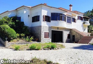 Quinta T5 em Sesimbra (Castelo) de 480,00 m²