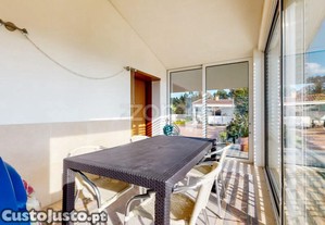 Moradia Individual T5 Em Outeiro Maior, Vila Do...
