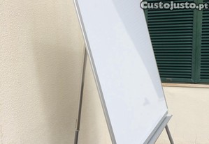 Cavalete Trip elegante, ideal p/ as suas conferncias!