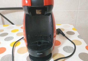 Máquina de café Dolce Gusto (Avariada)