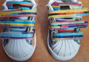 Ténis sapatilhas adidas n 20 em estado novas
