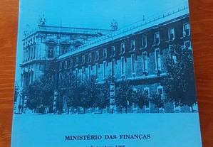 Política Económica 22 Meses no Ministério das Finanças de Eduardo Catroga
