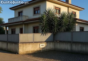 Casa / Villa T4 em Navió e Vitorino dos Piães de 285,00 m²