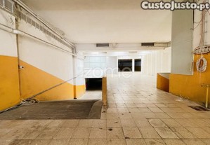 Armazém Em Paranhos