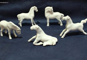 Conjunto de Cavalos Porcelana Branca Chinesa XX