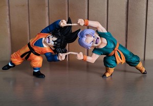 Figuras Son Goku e Trunks Fusão Dragon Ball