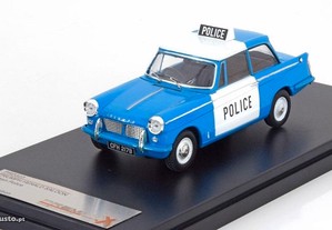 * Miniatura 1:43 Triumph Herald Saloon - Policia Britânica