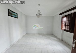 Moradia t4 em aldeia ribeirinha de so marcos do campo