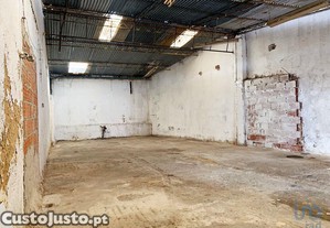 Comércio diverso em Olhão de 114,00 m²