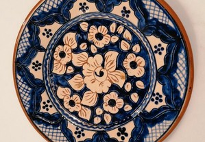 Prato em cerâmica da Olaria de José Orlando