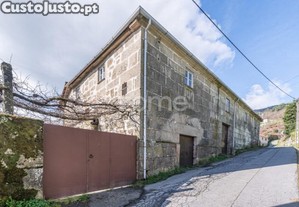 Quinta Com 74.400 M2 Em Penalonga, Ribeira De...