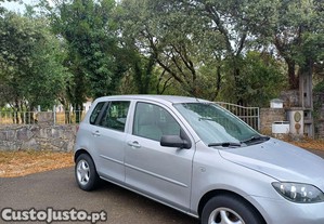 Mazda 2 confort 1.4 hdi - 07