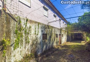 Quintinha Para Restauro Em Vila Verde