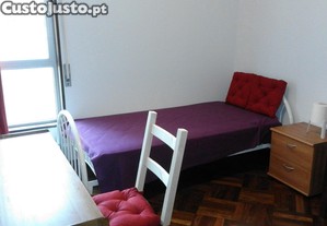 Quarto Só Estudantes Sexo Feminino Lumiar Linha Metro Amarela_Cidade Universitária