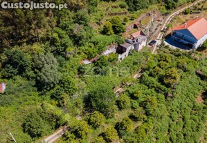 Terreno Rústico Com 1.760 M2 Em Britelo, Ponte...