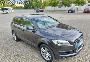 Audi Q7 4.2 fsi    350 cv - 07