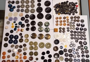 Lote de300 botões vintage antigos