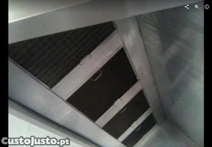 Hote de 4 filtros em inox pouco uso