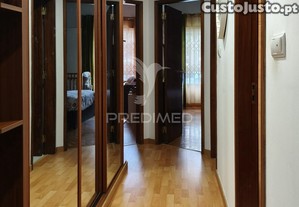 Apartamento t2 com box - póvoa de santa iria