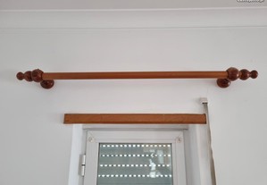 Conjunto de 3 varões para cortinado em madeira, c/ 1.00 m + acessórios