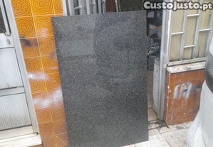Pedra em granito preto