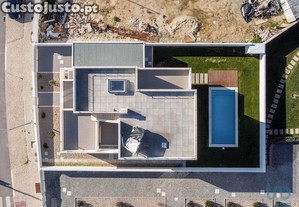 Casa / Villa T3 em Tornada e Salir do Porto de 210,00 m