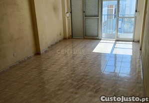 Apartamento T3 nos Olivais| Lisboa, com Vista Panorâmica e Boa Localização