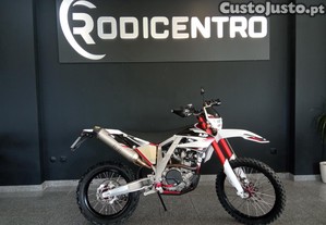 Ajp pr5 250 Extreme c/ apenas 1200kms - 16
