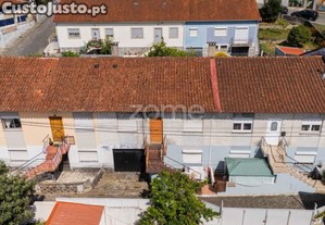 3 Moradias Em Banda Com Logradouro, Em Dume -...