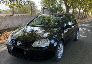 VW Golf V 1.9 TDI - 08