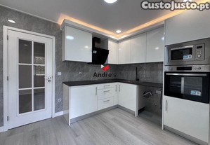 T3 renovado | lug. Garagem | varanda | suite | rio tinto