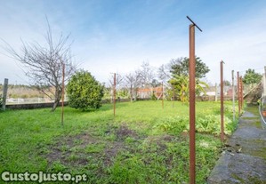 Moradia T2+1 Com Garagem, Anexos, Jardim E Poço...