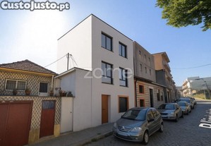 Moradia Para Recuperar Em Ramalde