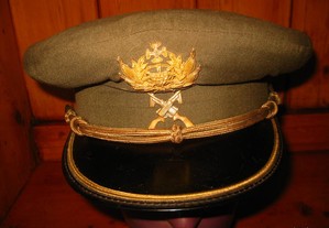 Chapéu barrete boné militar capitão metralhadoras