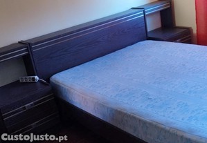 Quarto para rapariga estudante ou estagiria