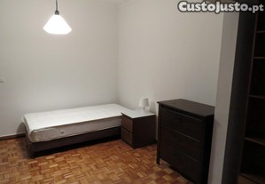 Quarto Pontinha - Linha Azul