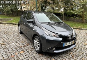 Toyota Aygo 1.0 VVTI Automtico  - 17