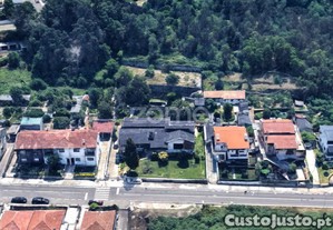 Moradia T5 Com Lote De 1680M2 Em Valbom