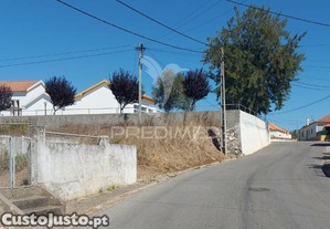 Terreno urbano em arneiro de tremês, santarém.
